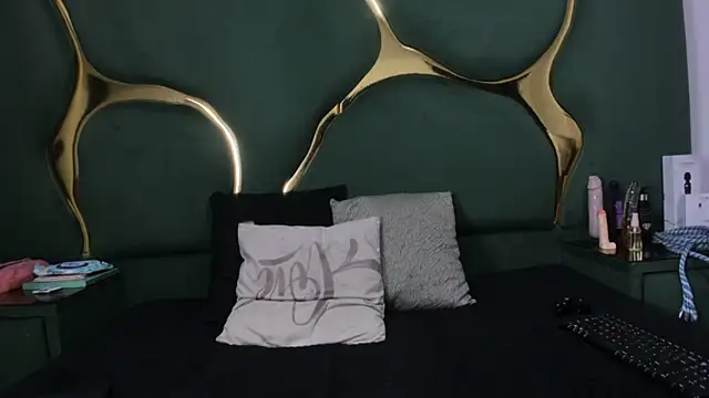 Snapshot of taty_sexxx chatting on July 21, 3:47 pm taty sexxx online show from July 21, 3:47 pm