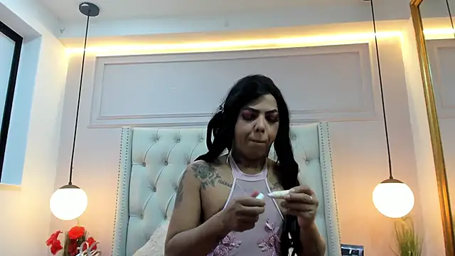 MiiaRestrepo online show from April 18, 11:36 am