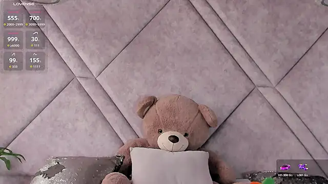 Amora 96 online show from April 9, 1:27 pm