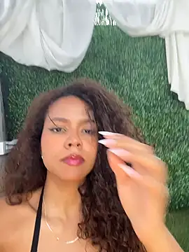 CurlyOopsieXXX online show from July 1, 9:25 pm