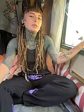 HornyHippy1 online show from April 30, 12:00 pm