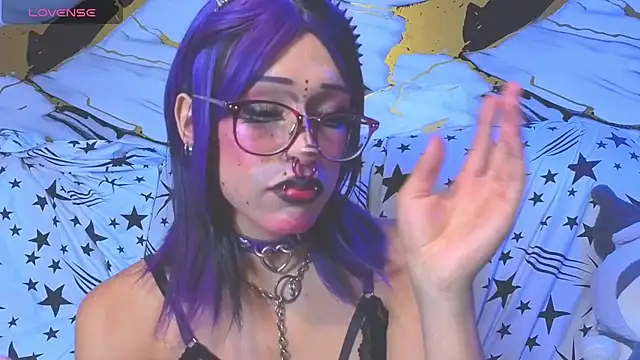 dark nina   online show from July 12, 3:52 am