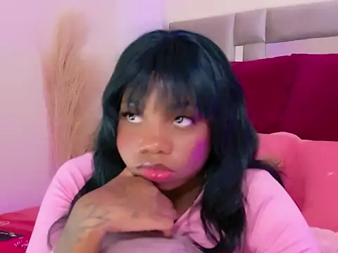 HannaMayers  online show from April 28, 4:28 am