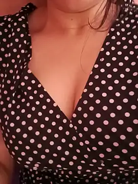 Snapshot of Soraya-44 chatting on July 21, 7:11 am Soraya-44 online show from July 21, 7:11 am