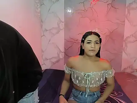 Snapshot of Nahomi_hot_77 chatting on July 26, 1:07 pm Nahomi hot 77 online show from July 26, 1:07 pm