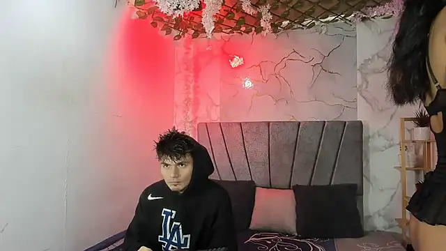 Snapshot of Nahomi_hot_77 chatting on August 3, 1:16 pm Nahomi hot 77 online show from August 3, 1:16 pm