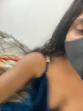 sexy-riyaa43 online show from April 28, 4:23 pm