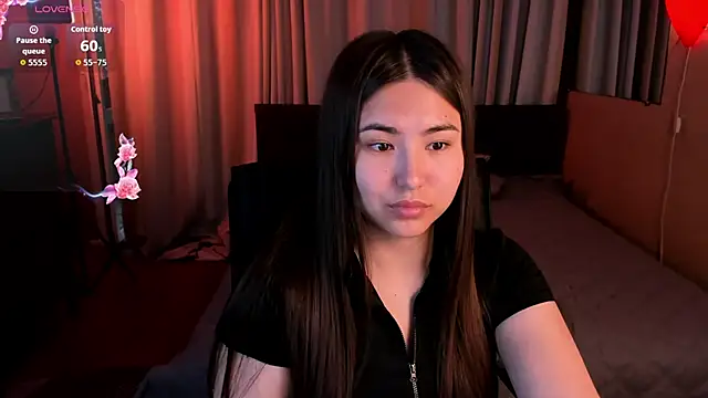 Snapshot of IceIcebabe_ chatting on June 11, 1:38 am IceIcebabe online show from June 11, 1:38 am