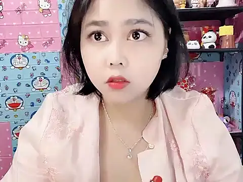 Snapshot of Nhanlu009 chatting on June 10, 9:52 am Nhanlu009 online show from June 10, 9:52 am