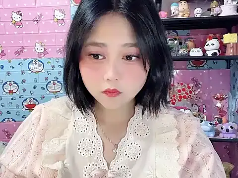 Snapshot of Nhanlu009 chatting on June 13, 1:53 pm Nhanlu009 online show from June 13, 1:53 pm