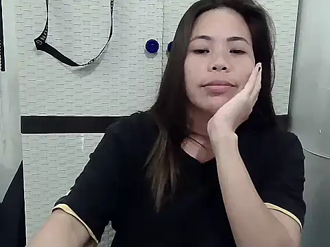 Snapshot of sweetciendy chatting on May 16, 1:43 pm sweetciendy online show from May 16, 1:43 pm