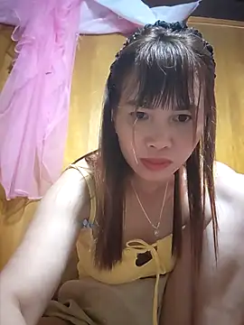 Snapshot of Reeoo-93 chatting on June 18, 9:52 pm Reeoo-93 online show from June 18, 9:52 pm