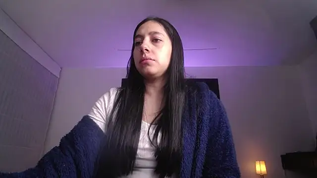 Melannyy V online show from August 3, 12:54 pm