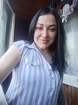 Elsie-Nora online show from June 12, 4:44 am