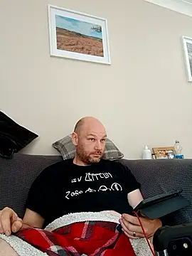 pitch 122 online show from June 7, 9:57 am