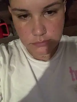 iamvaneg online show from April 15, 1:23 am