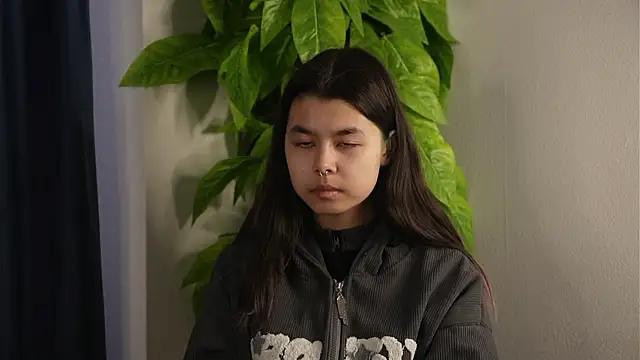 VaniaLeiss online show from March 20, 6:29 am