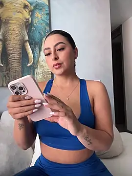 Snapshot of KattyCollins_ chatting on March 20, 7:08 pm KattyCollins online show from March 20, 7:08 pm