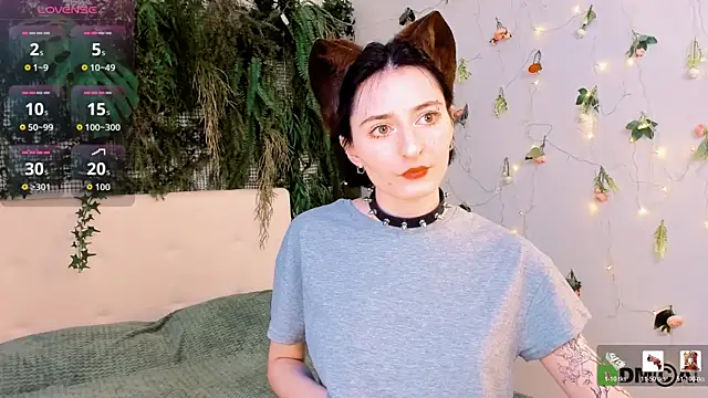 Kira  Cutie online show from May 24, 8:58 pm