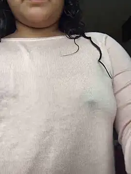 camilavixen20 online show from April 7, 5:35 pm