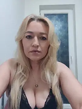 LexaVelure online show from April 16, 7:58 pm