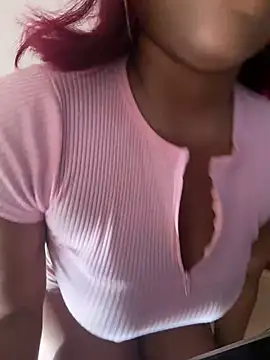 Snapshot of Kloe_rousse01 chatting on July 24, 9:13 pm Kloe rousse01 online show from July 24, 9:13 pm