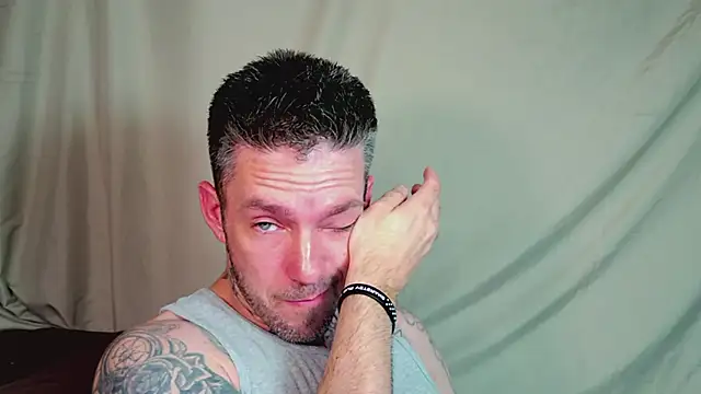 SkylarrGrey online show from June 15, 4:58 am