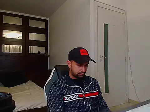 BryceReign online show from May 2, 4:28 am