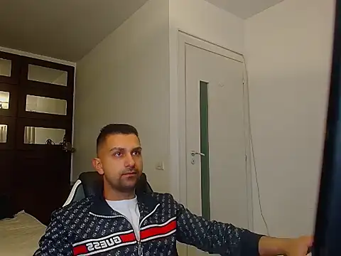 BryceReign online show from May 5, 4:31 am