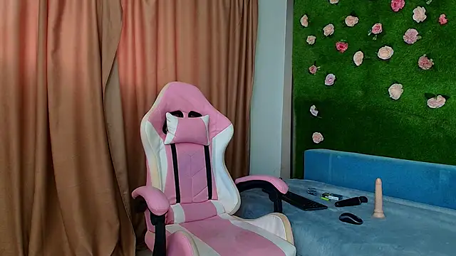 AmmyFlirty online show from June 27, 3:55 am