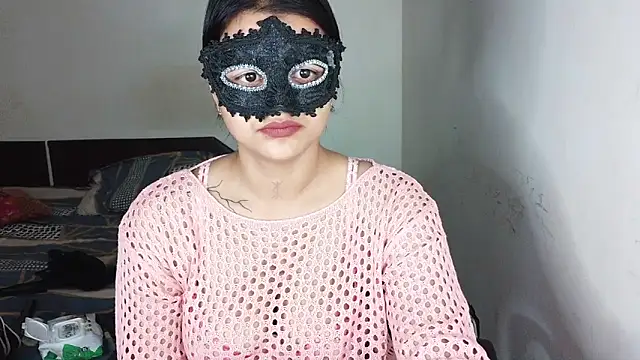 Punjabi baddie  online show from May 3, 4:35 pm