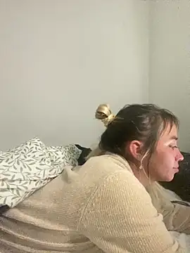Sexyandtiny online show from March 23, 11:31 pm