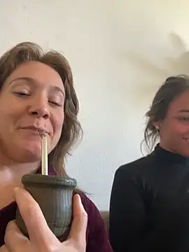 Sexyandtiny online show from April 26, 12:03 pm