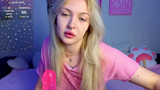 BlondieSummer online show from June 15, 4:09 pm