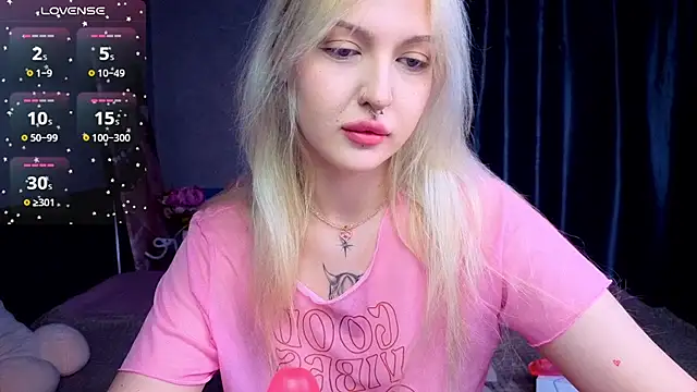 BlondieSummer online show from July 13, 6:22 pm