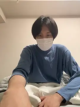 Snapshot of youta200 chatting on June 15, 1:57 pm youta200 online show from June 15, 1:57 pm