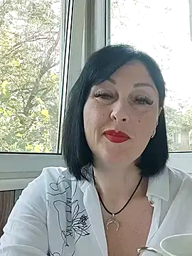 HelgaDennis online show from June 29, 4:19 am