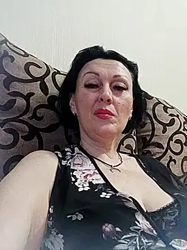 HelgaDennis online show from July 15, 5:51 pm