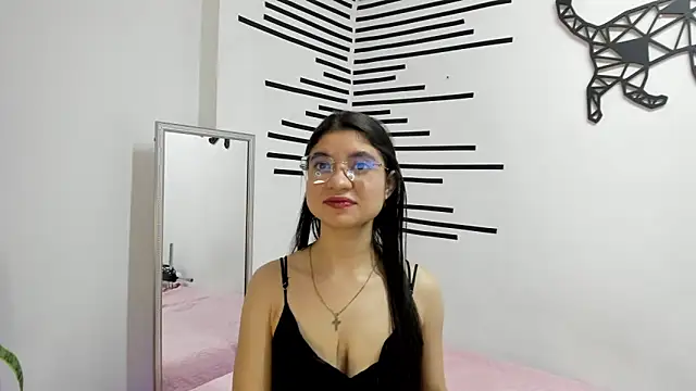 Snapshot of LindaCatalina_ chatting on June 9, 1:12 pm LindaCatalina online show from June 9, 1:12 pm