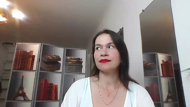 Selena Moo online show from June 16, 10:07 am