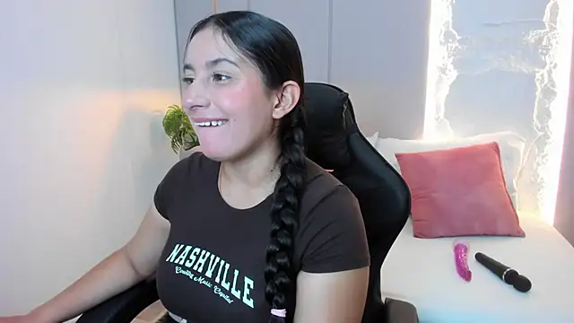 kira relish online show from June 16, 12:41 pm