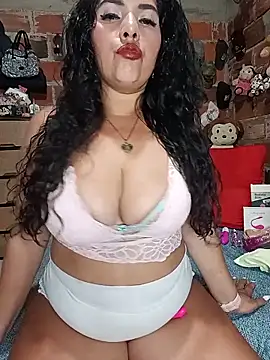 Snapshot of Candy_hot_crush chatting on June 13, 3:59 am Candy hot crush online show from June 13, 3:59 am