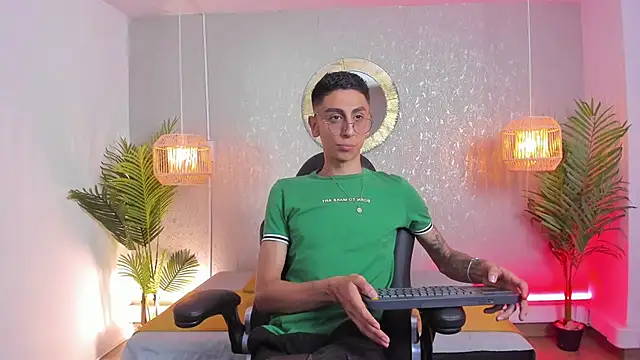 Gio carangi online show from May 23, 2:06 am