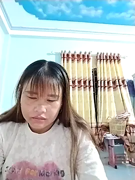 Moubie1 online show from May 2, 3:06 pm