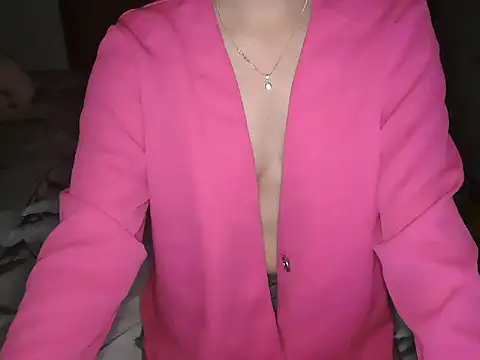 Snapshot of urvashi_rai chatting on June 13, 11:41 am urvashi rai online show from June 13, 11:41 am