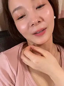Snapshot of Tingting-rd chatting on June 16, 10:51 am Tingting-rd online show from June 16, 10:51 am