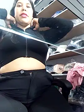 venuslaferte  online show from May 6, 8:36 pm