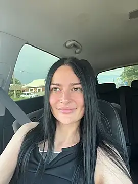 Snapshot of LeilaJarvis chatting on July 4, 10:54 am LeilaJarvis online show from July 4, 10:54 am