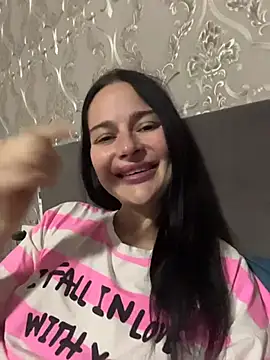 Snapshot of LeilaJarvis chatting on August 8, 7:05 pm LeilaJarvis online show from August 8, 7:05 pm
