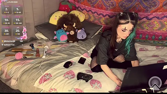 notyourneurotypical online show from April 19, 6:43 pm